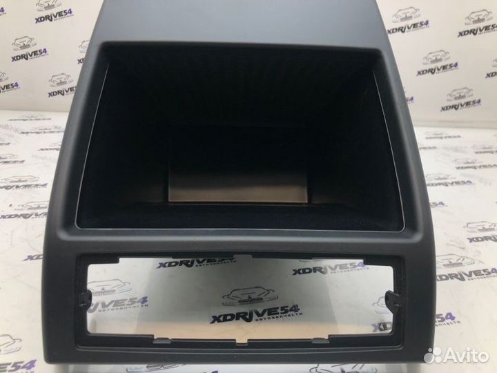 Бардачок задний Bmw X5 E70 N57D30A 2011