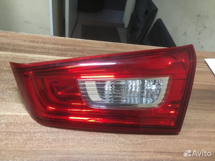 Фонарь правый Mitsubishi ASX