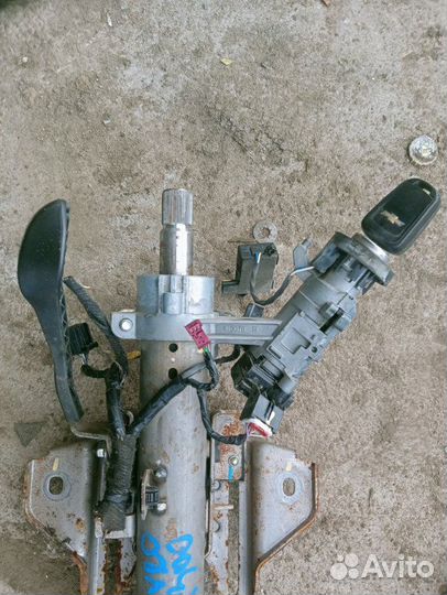 Замок зажигания с ключом Chevrolet Aveo T300 F16D4