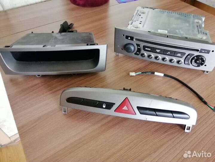 Штатная автомагнитола Peugeot 308/408