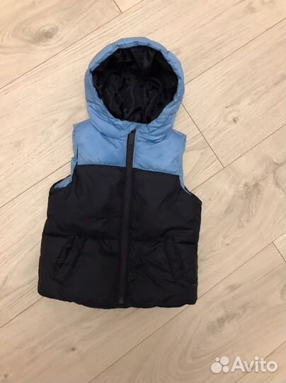 Жилетки для мальчика 74-80 (2 шт)