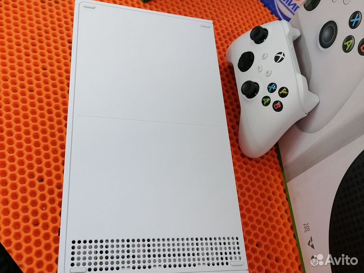 Т) Xbox S Series 512 gb
