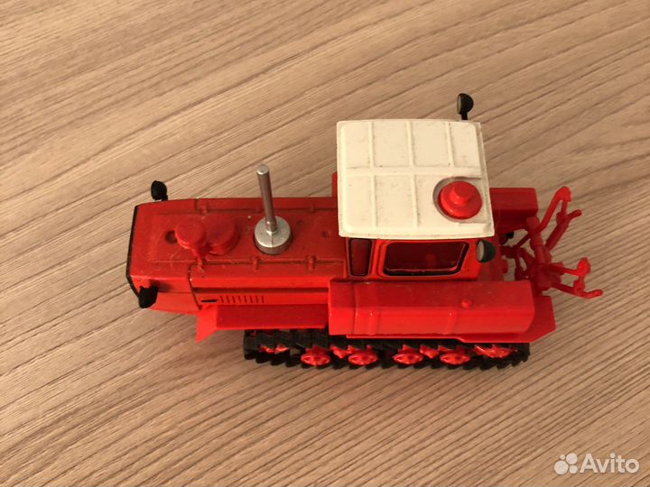 Т-175 (1:43) трактор Волгарь