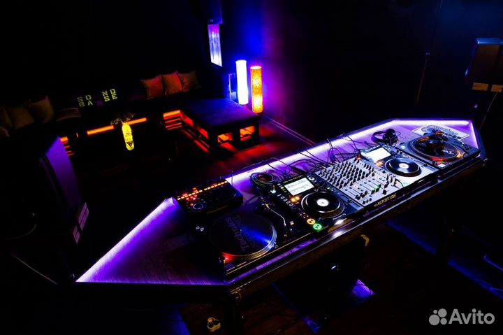 Диджей студия, лофт