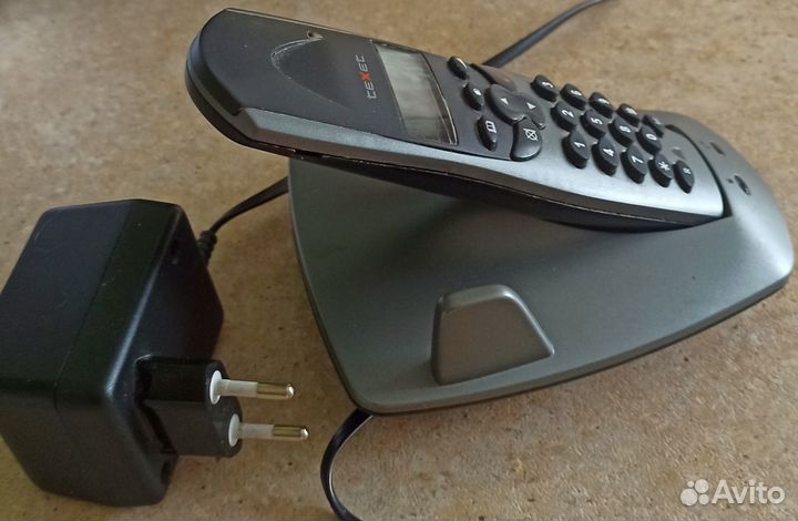 Радиотелефон teXet