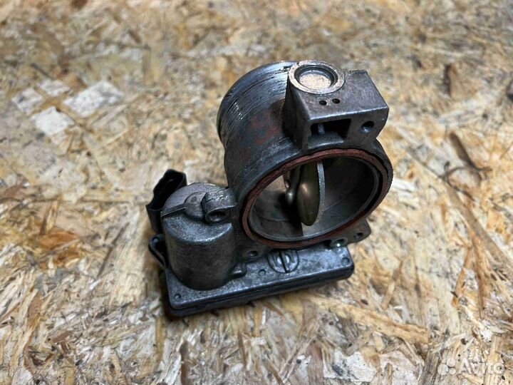 Заслонка дроссельная Audi A4B8 (8K 2008-2015) 059