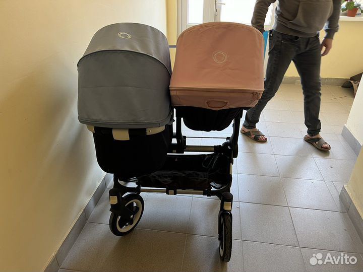 Коляска для двойни bugaboo