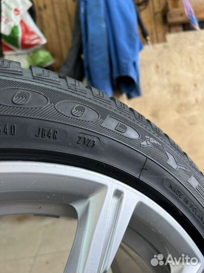 Goodyear Vector 4Seasons 225/50 R17 98V