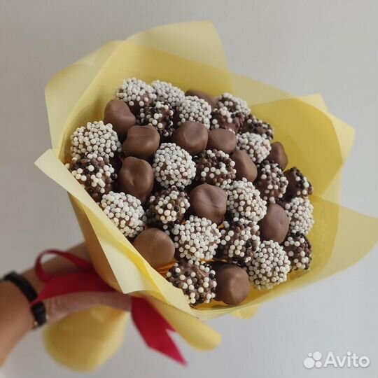Шоколадные букеты, клубника в шоколаде, фигурки