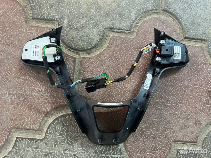 Кнопки на руль Лада Веста