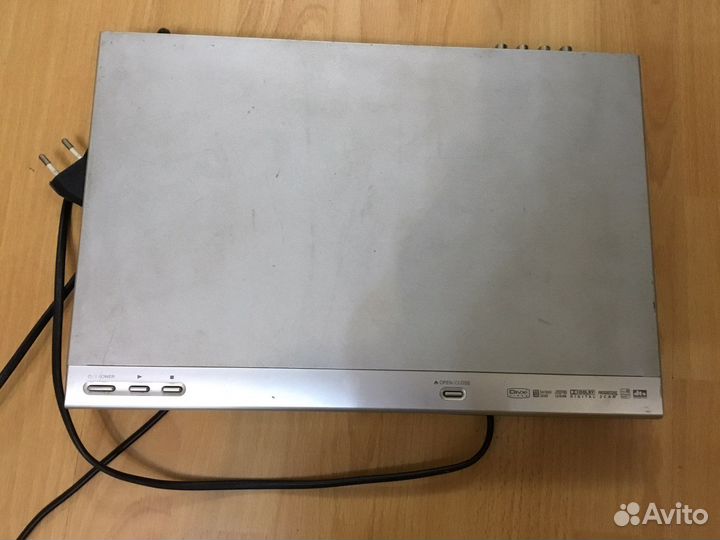 DVD плеер DS-564x