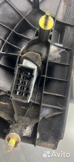 Зеркало наружное правое Renault Scenic рест. 2001