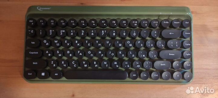 Беспроводная клавиатура и мышь