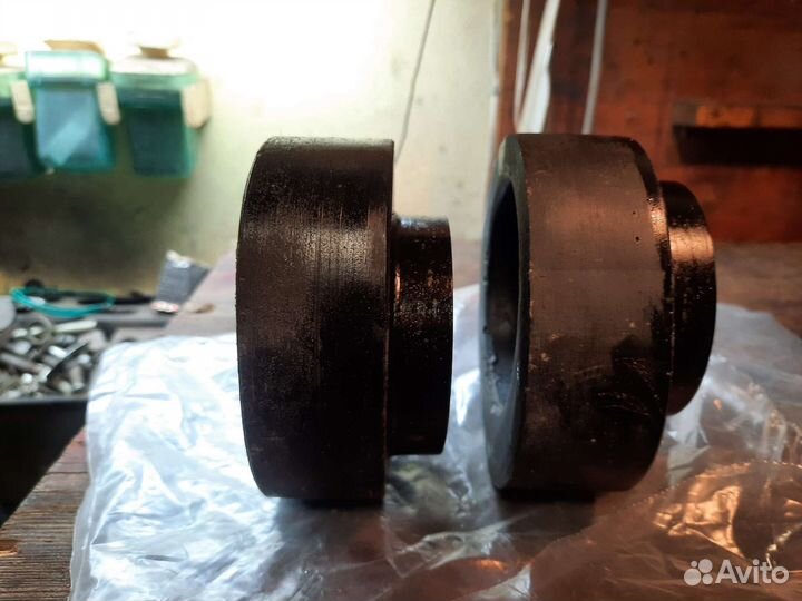 Проставки+35мм задние RIO III 2011-2017г