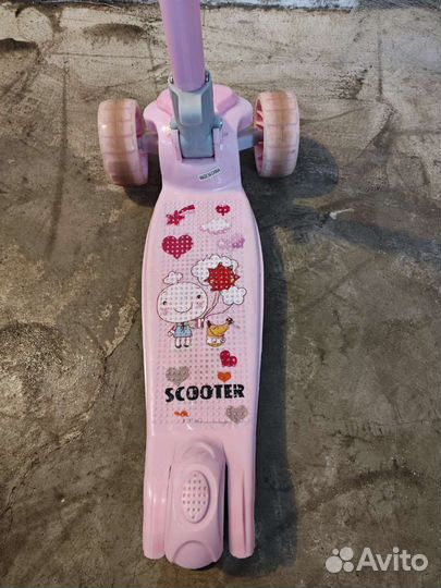 Самокат детский трехколесный