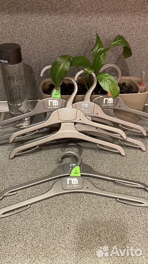 Плечики детские mothecare