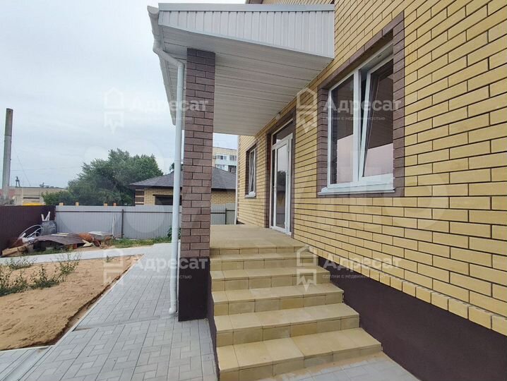 Коттедж 162,2 м² на участке 3,9 сот.