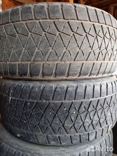 Bridgestone Blizzak LT 265/50 R19
