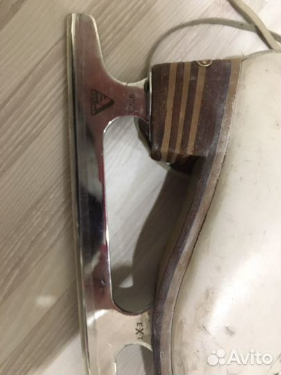 Фигурные коньки jackson