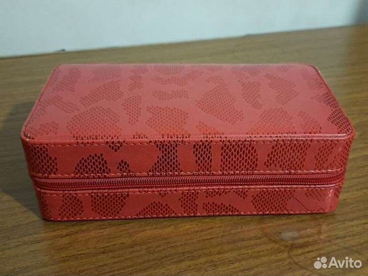 Шкатулка для ювелирных украшений