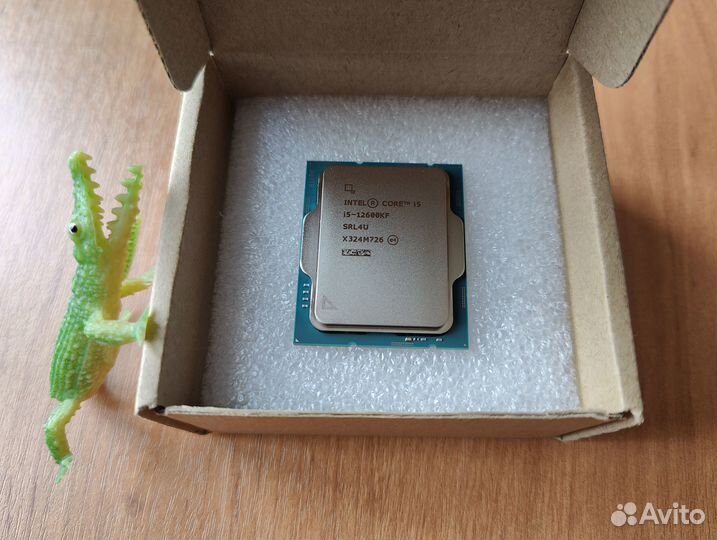 Процессор Intel Core i5-12600KF - новый