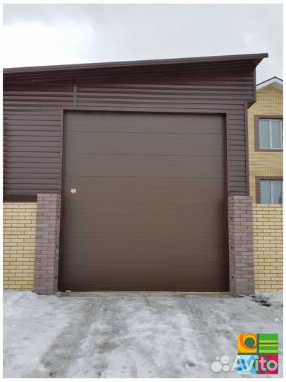 Гаражные ворота alutech