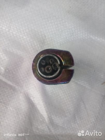 Зажим с болтами