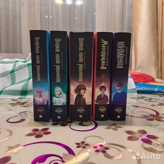 Книги. Клуб Романтики. Медина Мирай. Дана Делон