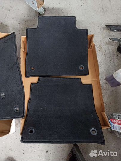 Полики Lexus LS500