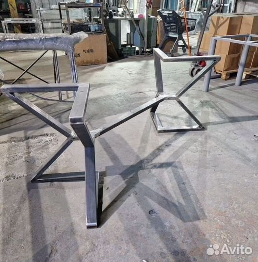 Опора для стола в стиле лофт