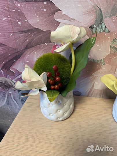 Орхидея в вазе