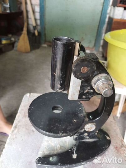 Штатив для микроскопа