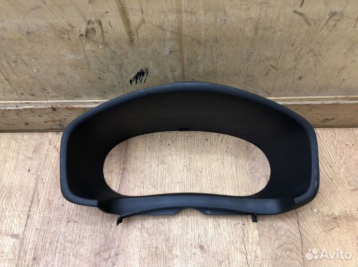 Накладка (кузов внутри) Renault Sandero 2014+