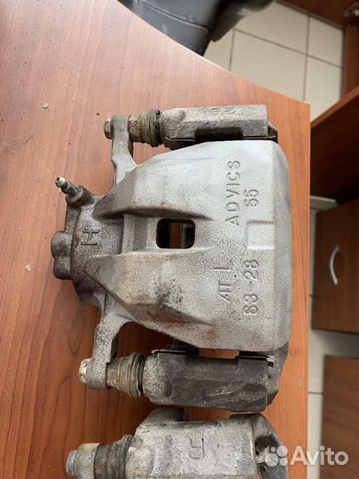 Суппорта передние Toyota Camry 50,55