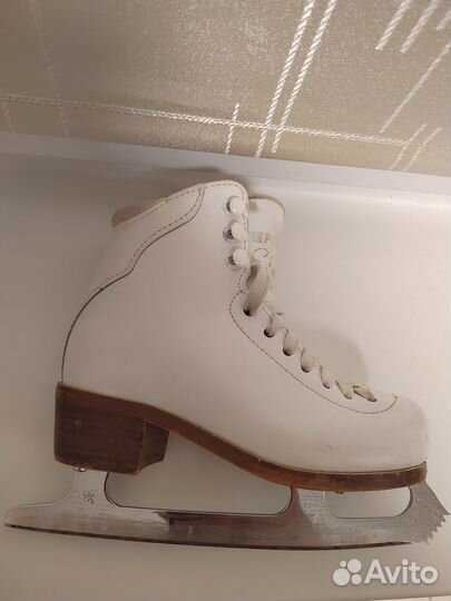 Коньки для фигурного катания graf etude