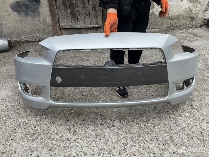 Бампер передний mitsubishi lancer 10