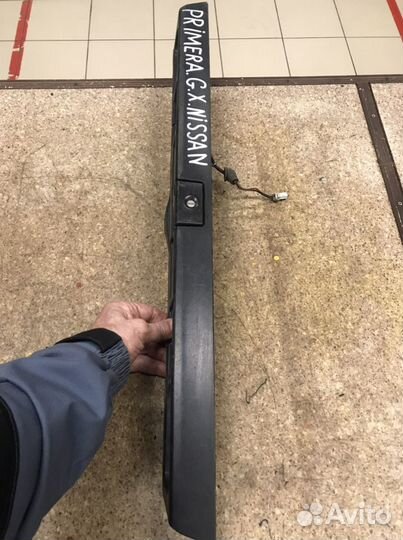 Накладка на крышку багажника Ниссан Премьера GX