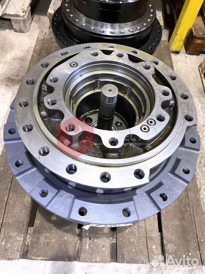 Бортовой редуктор Hitachi ZX250H-3G 9256989