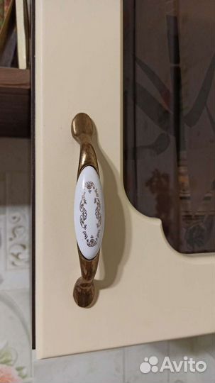 Шкафы навесные