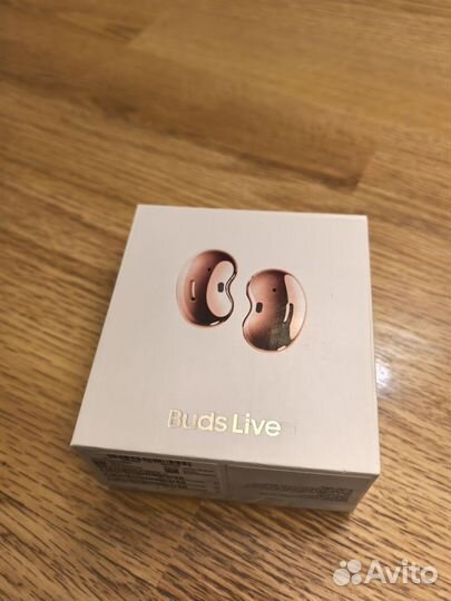 Беспроводные наушники Samsung Galaxy Buds Live