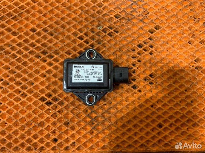 Датчик ускорения