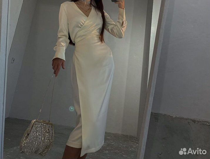 Платье из сатина