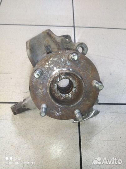 Поворотный кулак правый Ford Focus 2 qqdb 1.8 2007