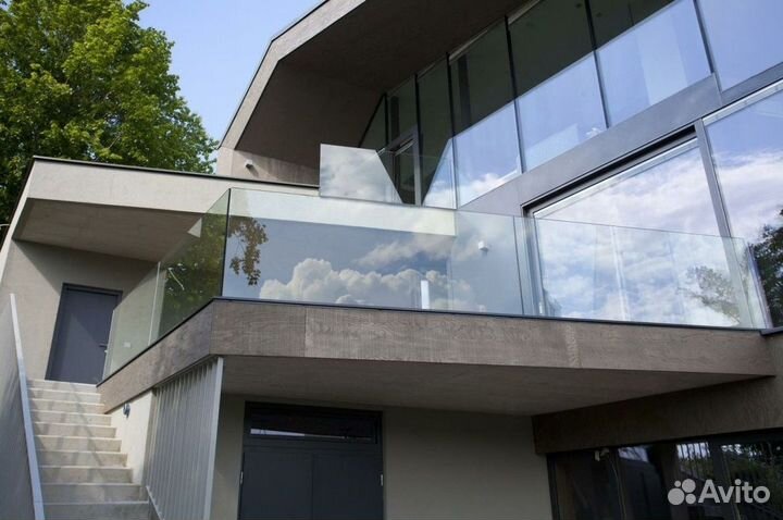 Ограждение для балкона из стекла