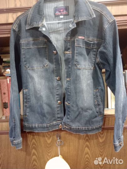 Джинсовая куртка