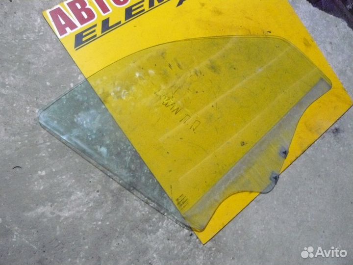 Стекло двери передней правой Renault Logan Ларгус