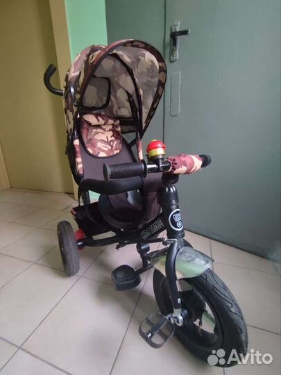 Детский велосипед с ручкой