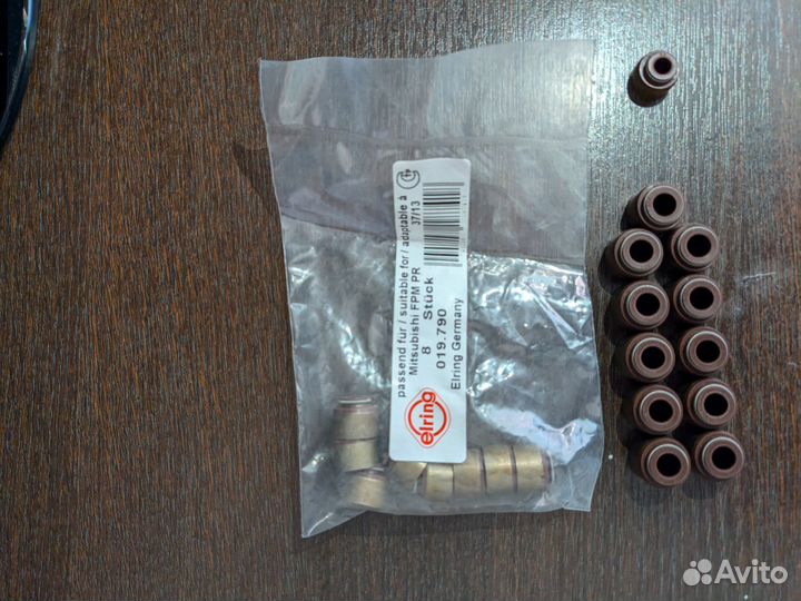 Маслосьемные колпачки mitsubishi 6g74