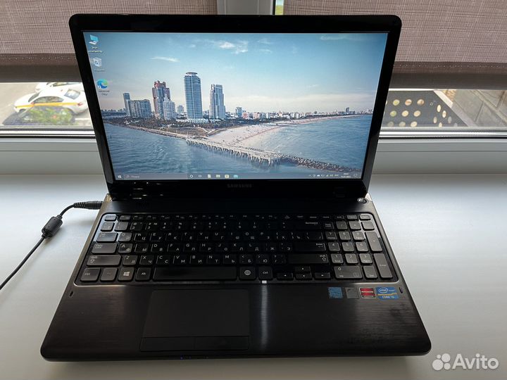 Ноутбук Samsung NP350E5C-S06RU