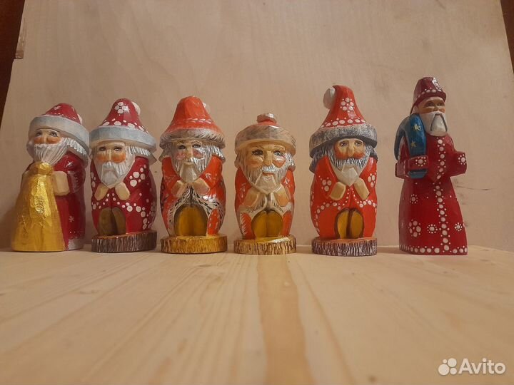 Резные фигуры из дерева